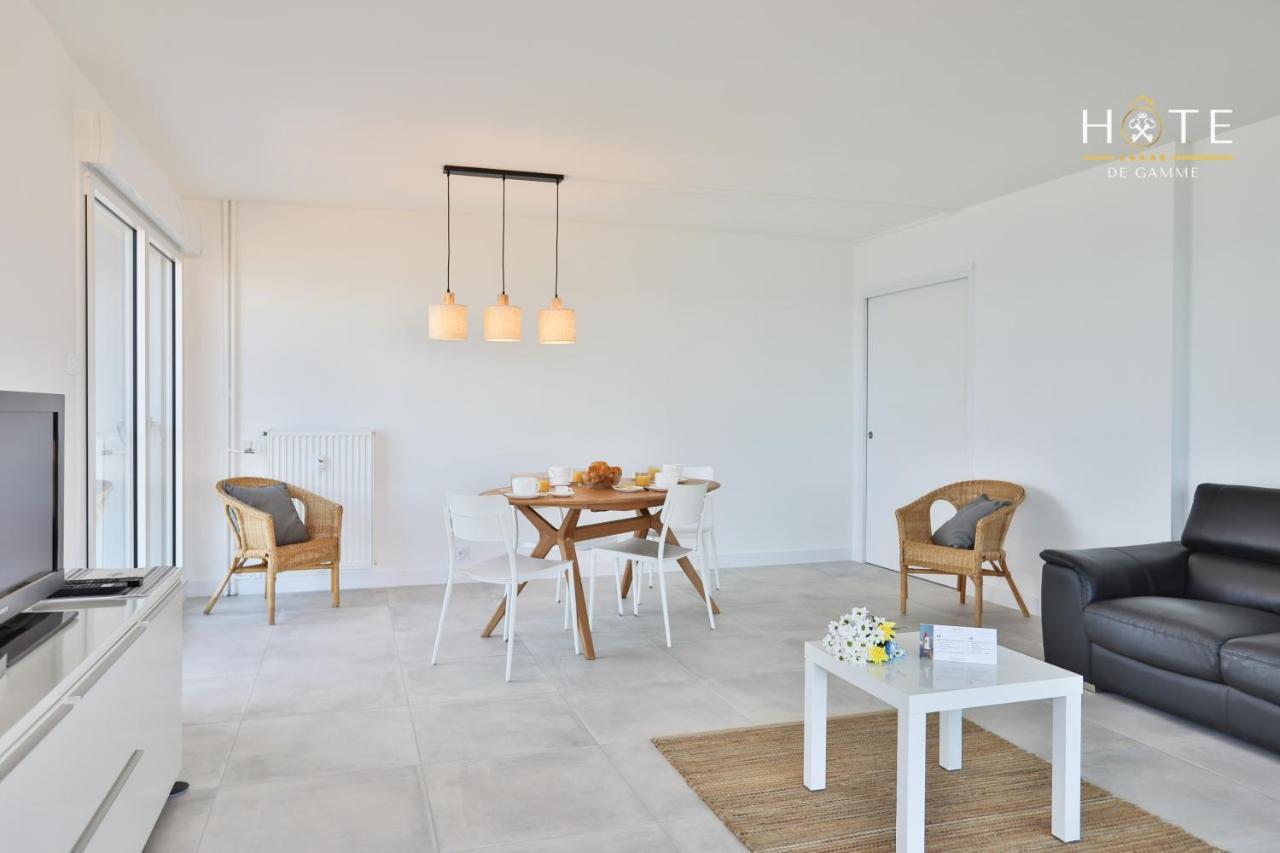Appartement De Caractere, Superbe Vue Mer 280° La Chaume Eksteriør billede