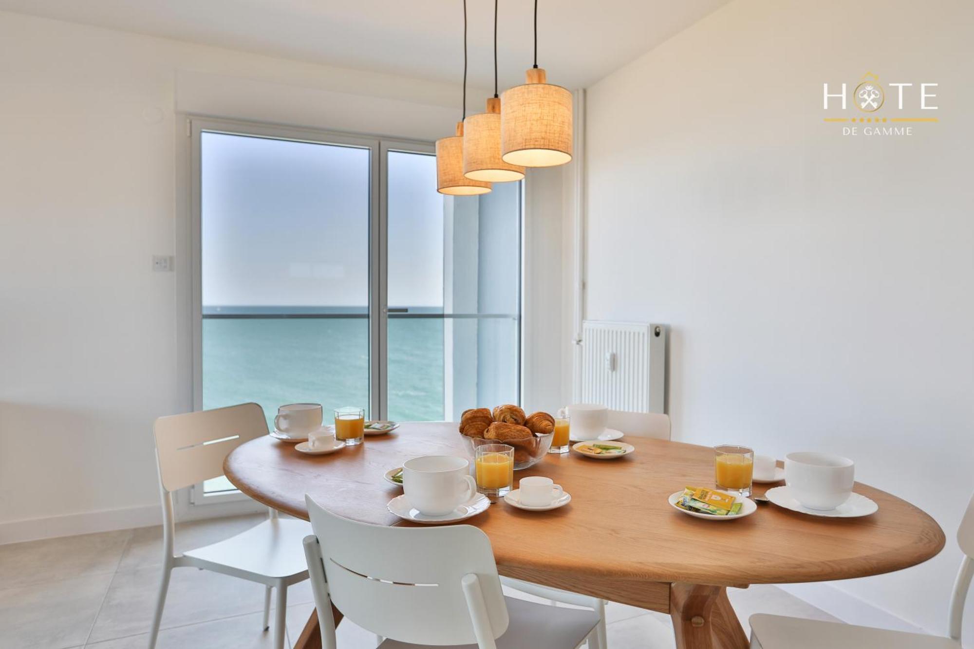 Appartement De Caractere, Superbe Vue Mer 280° La Chaume Eksteriør billede